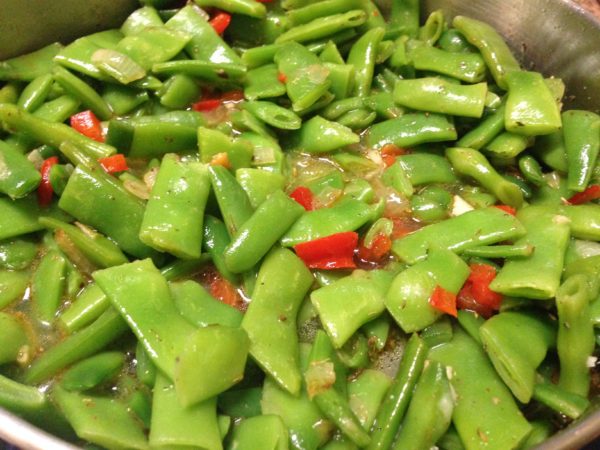 Flavorful Italian Green Beans www.diningwithmimi.com